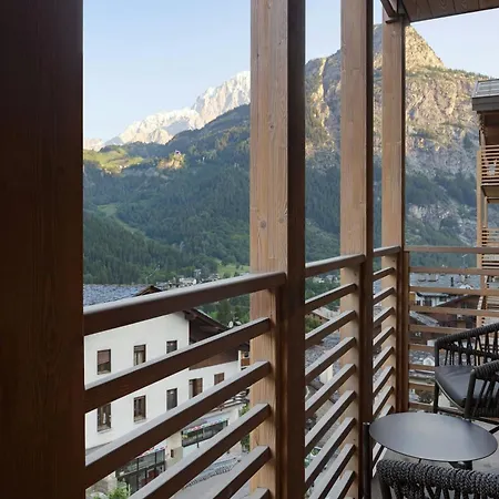 מלון Le Geant, Courmayeur, By Marriott Bonvoy קורמאיור