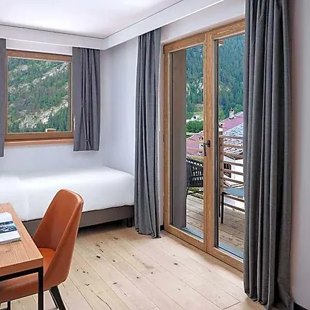 Hotel Le Geant, Courmayeur, By Marriott Bonvoy Courmayeur